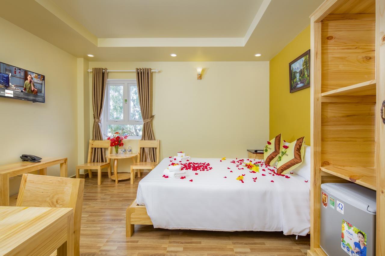 Lucky Phu Quoc Hotel Buitenkant foto