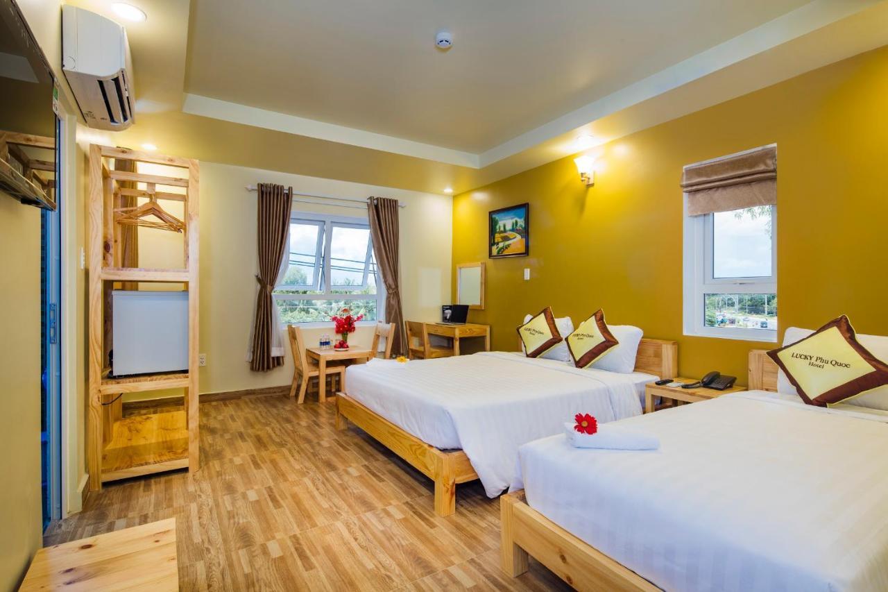 Lucky Phu Quoc Hotel Buitenkant foto